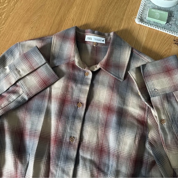 Zara Plaid Button-Up Shirt - Picture 2 of 5